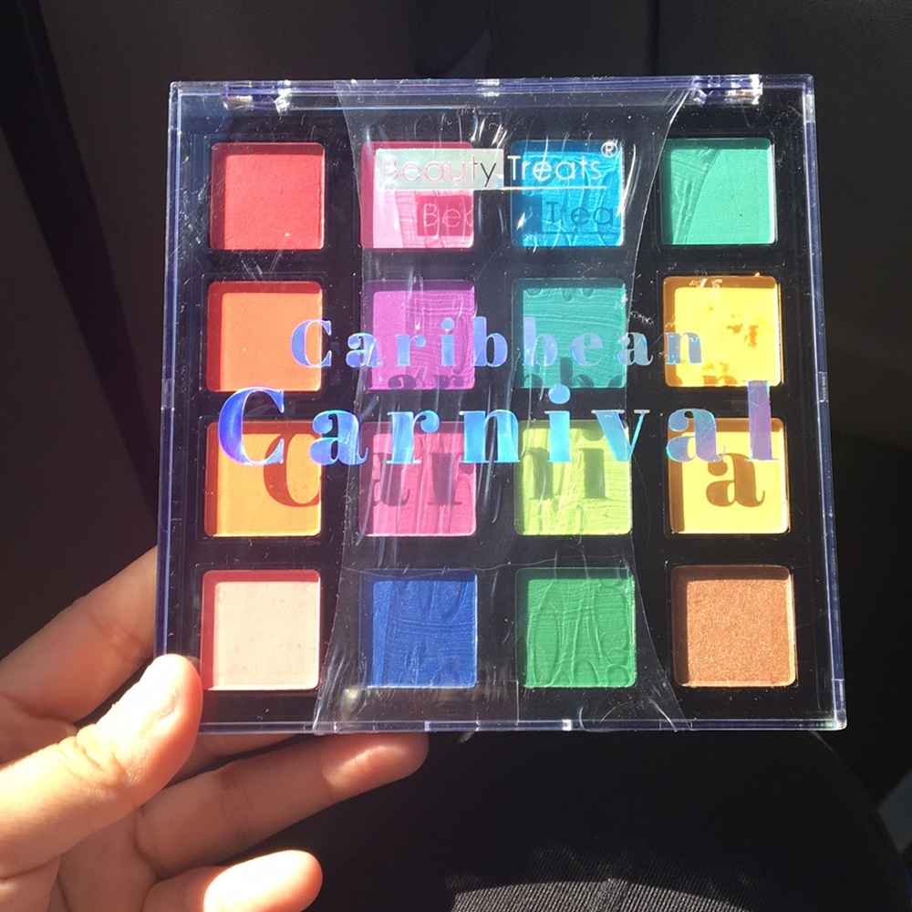 Eyeshadow palette